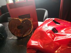 巧克力蝴蝶酥-Salon de The de Joel Robuchon(外滩18号店)