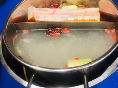 -马路边边串串香形象店(磐石路店)