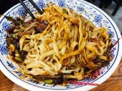 老北京炸酱面-门框胡同百年卤煮(新街口店)