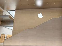 -Apple零售店(玄武湖店)