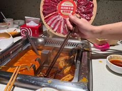 -海底捞火锅鲜切牛肉主题店(长寿路店)