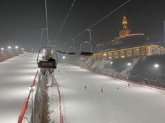 -采薇庄园四季滑雪场
