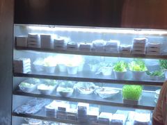 -左庭右院鲜牛肉火锅(金山万达店)