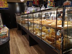 面包甜点陈列柜-米洛克欧洲蛋糕(西南路店)