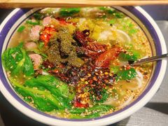 -云阿蛮云南生烫牛肉米线(奉贤路店)