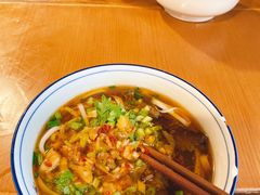 -矮子粉店1985·长沙米粉(湘春路店)