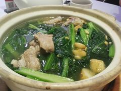 鲜排骨春菜煲-广东道至正餐厅(区庄店)
