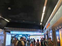 -烈士陵园(地铁站)