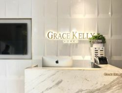 点击看大图 -GRACE KELLY婚纱与礼服(北京店)