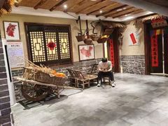 -鱼满舱·鲜活海鲜·正宗鲁菜