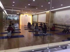-健变健身俱乐部(前海天虹商场店)