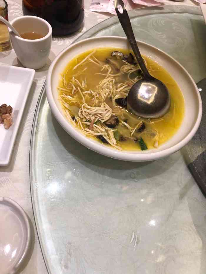 金陵瑞香酒店"鸡汤一直不错,但今天感觉味道一般.老人一.