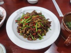 -湖南人家湘菜馆(镇江路店)
