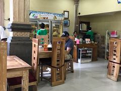 -Warung Babi Guling Ibu Oka 3