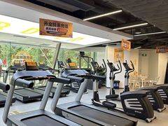 -超鹿运动(达信大厦店)