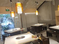 -老房老舍重庆火锅(假日城市店)