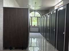 -甘南服务区-停车场