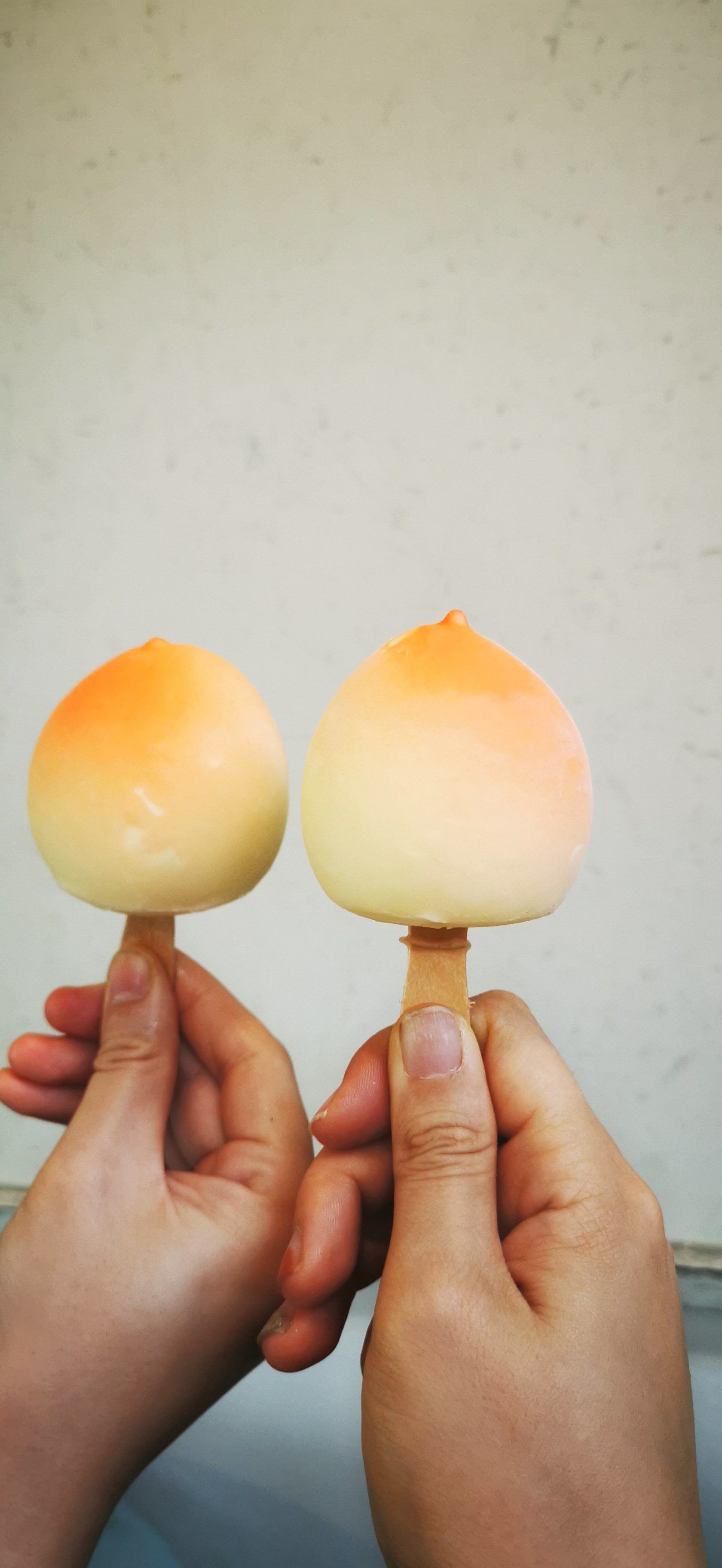全家桃子味冰淇淋