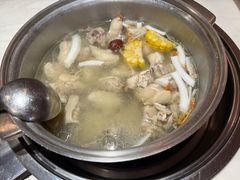 -喃喃椰·糟粕醋·椰子鸡火锅(七堡花园店)