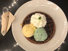 -莓园冰淇淋店