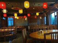 -头上红煨盐鸡·非遗院子餐厅