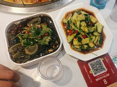 -鲁员外地锅鸡地锅鱼(古墩路店)