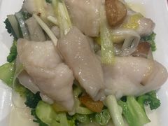 -香港新发烧腊茶餐厅(水围店)