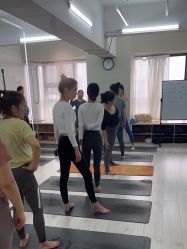 点击看大图 -OM瑜伽教练培训学院