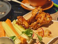 烟熏BBQ鸡翅-BOURBON 玻本美式餐厅酒吧(虹桥新天地店)