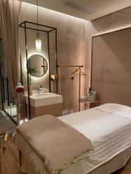-苑苑vbeauty科技美容SPA