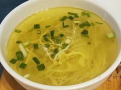 鸡汤银丝面-二孃鸡爪爪(东郊记忆店)