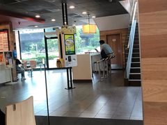 -麦当劳(长江西路得来速店)