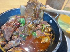 -大众跷脚牛肉馆·非遗传承单位(峨眉山店)