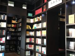 店内环境-钟书阁(松江泰晤士小镇店)