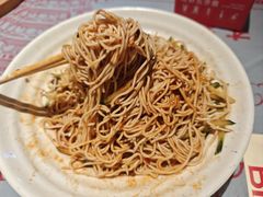 -肥肥虾庄·金牌油焖大虾(杨园滨江时代walk店)
