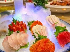 刺身三文鱼-山楂树融合菜餐厅