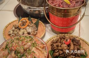 Prosperity Beef Tendon Bucket