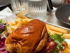 -The Daily Fix Cafe