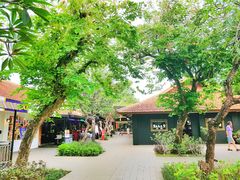 -Mai Mai Restaurant