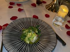 白芦笋轻煎三文鱼-Kathleen's Waitan 凯圣琳江景西餐厅(外滩店)