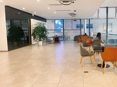 -贵州贵星奔驰4S店(观山湖店)