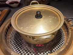 -铭牛烧肉·和牛海鲜自助(高新月牙湖店)