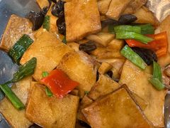 -自游人·美食一楼