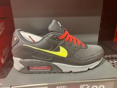 -NIKE上海青浦优选体验店