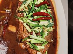 葱烧武昌鱼-鑫小城故事·藕汤·家常菜(台北一路总店)