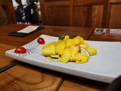 青柠檬拌鲜菠萝-云海肴·云南小炒·汽锅鸡(天津国金汇店)