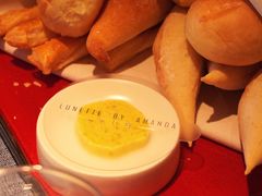 -弦月窗LUNETTE BY AMANDA(复兴路店)