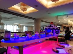 大堂-乌兰湖畔草坪轻奢营地