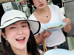 -Kha Mu Charoensang(Silom)