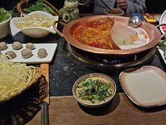 -山城鼎重庆老火锅(西安钟楼店)